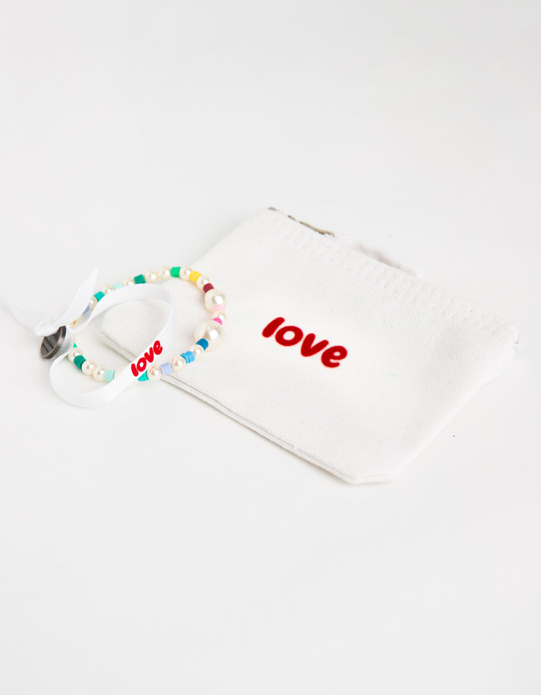 Ensemble bracelets+pochette love