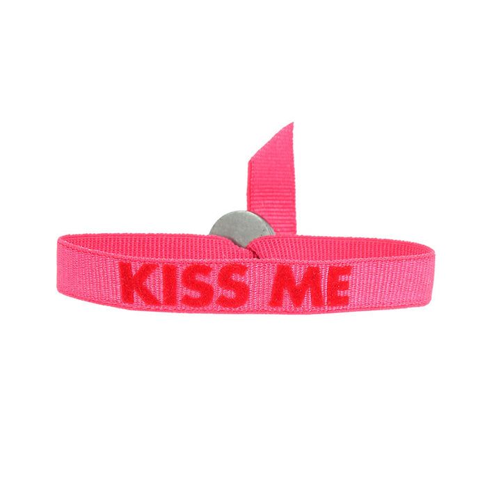 Kiss me message bracelet