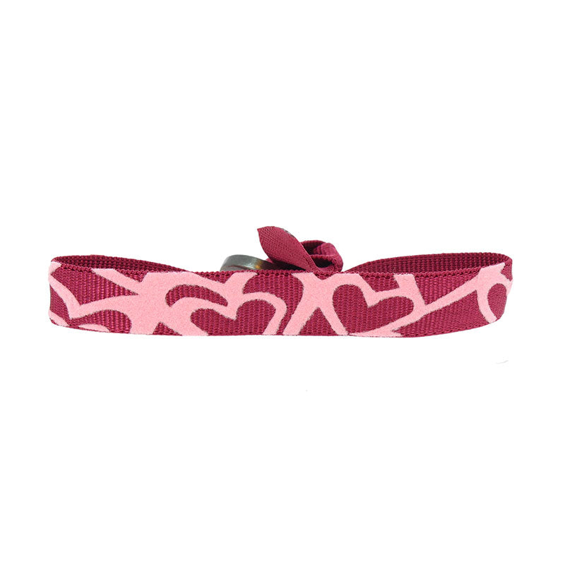 Velvet bracelet with soaring hearts