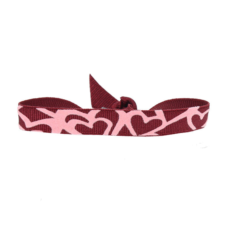 Velvet bracelet with soaring hearts