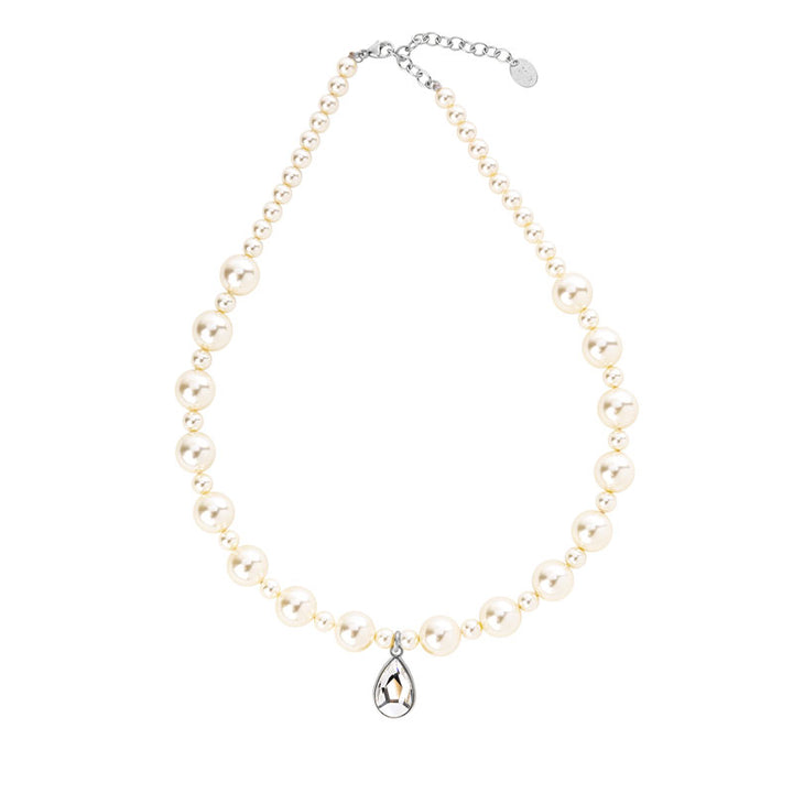 Princess pearl necklace