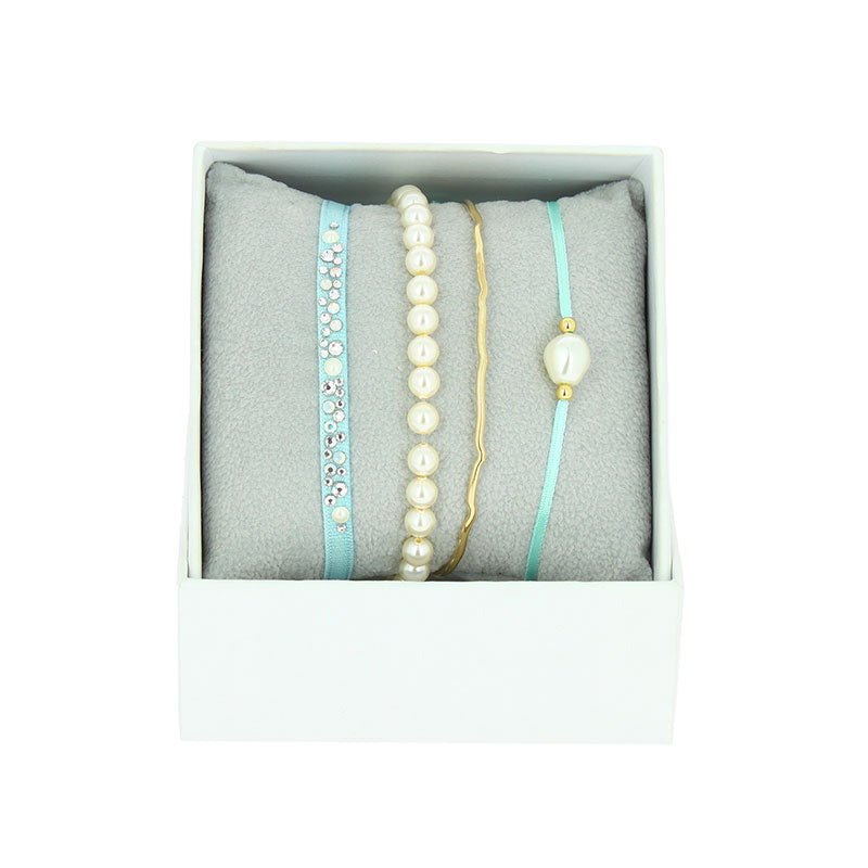 Rhinestone box pearl 22