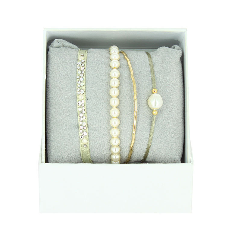 Rhinestone box pearl 22