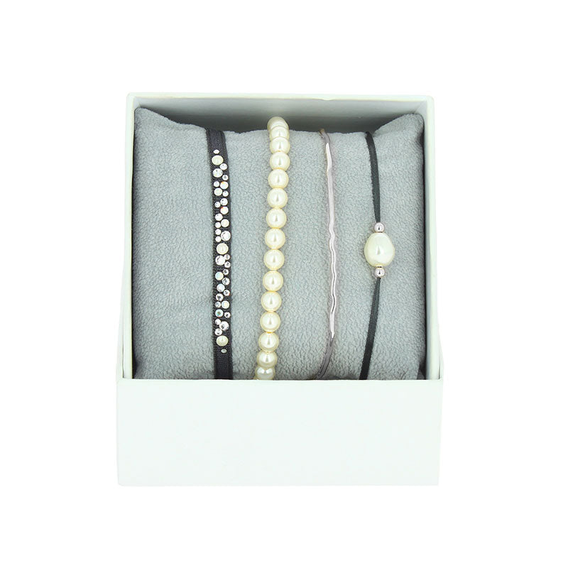 Rhinestone box pearl 22