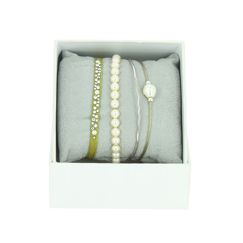 Rhinestone box pearl 22