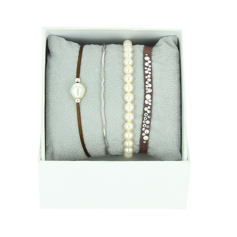 Rhinestone box pearl 22