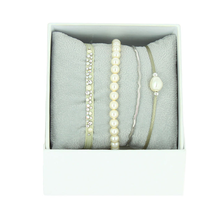 Rhinestone box pearl 22