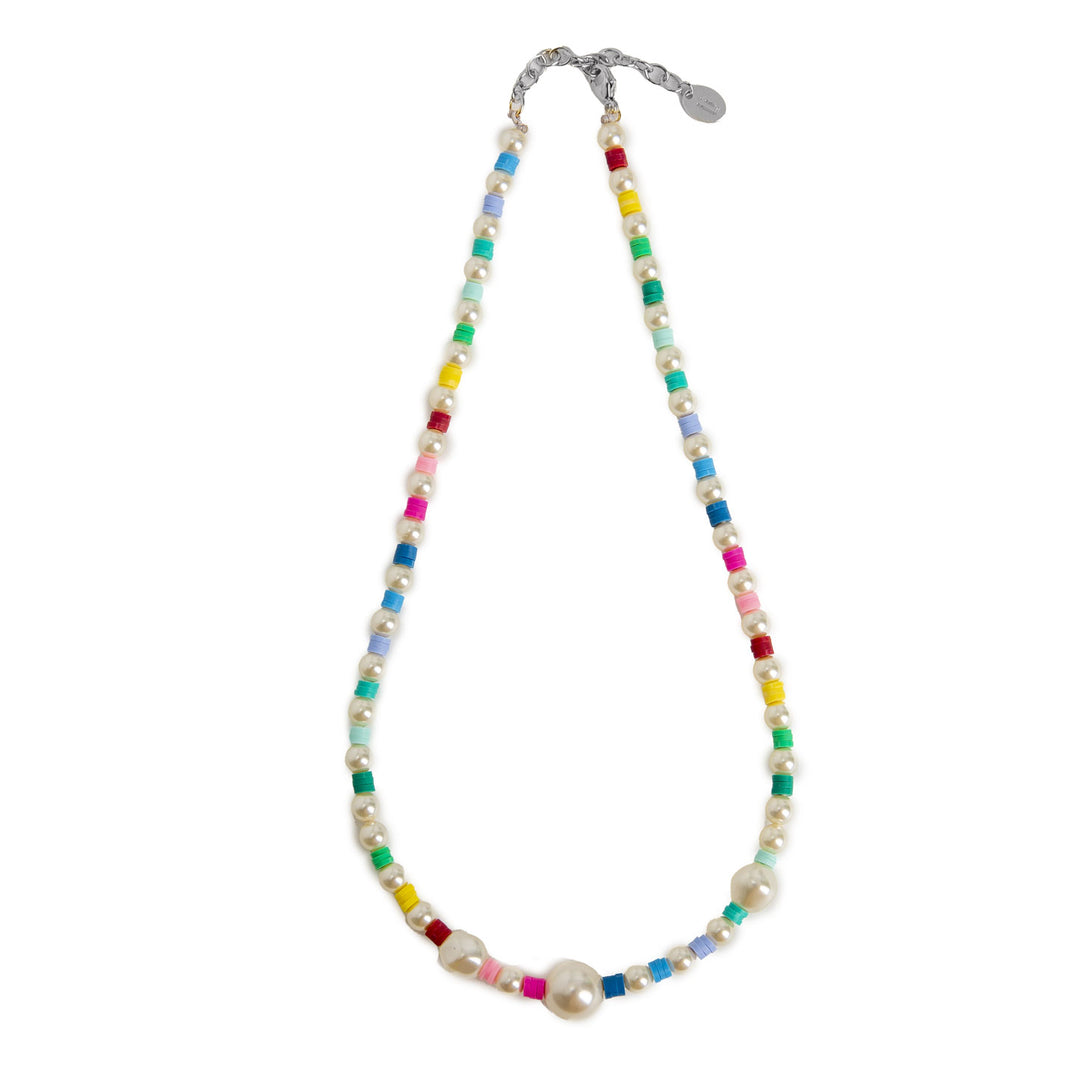 Rainbow-imitated pearl necklace