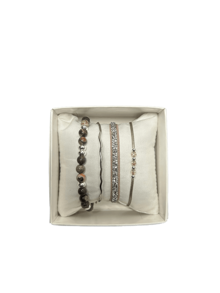 Rhinestone box new fine rocks (Copy)